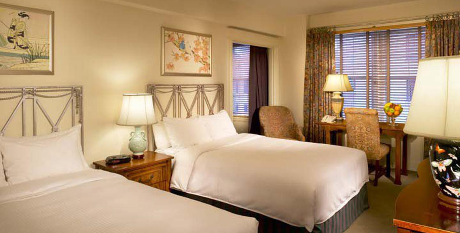 Discover the Decatur House, President Lincoln’s Cottage, Farragut Square, the Renwick Gallery, and the White House down the road.